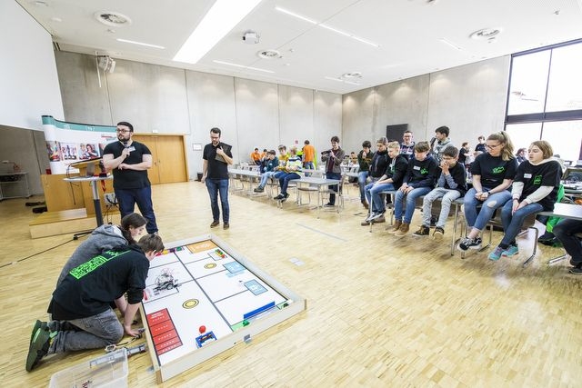 zdi-Roboterwettbewerb-Meschede-2019-Robot-Game